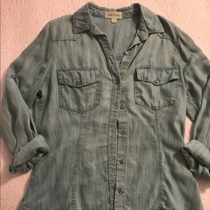 Cloth&Stone/Anthropologie Denim Button-up Size M